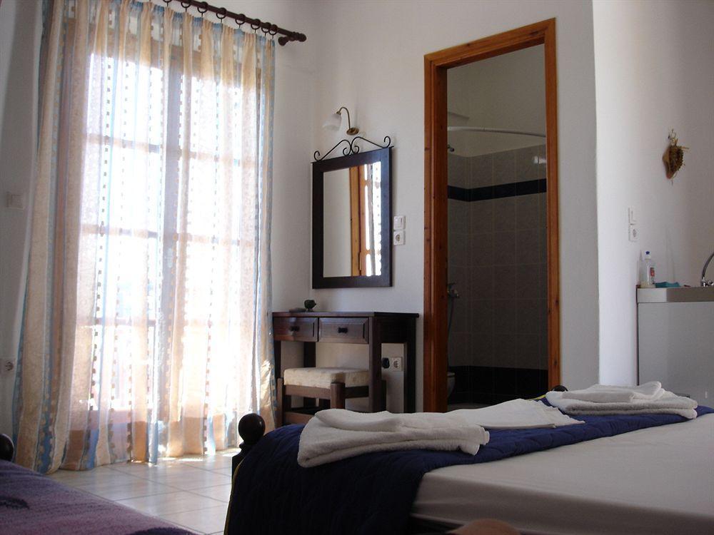 Studios Diogenis Naxos City Exterior photo